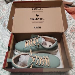 Pita's Green Comfort Sneakers with Peach Laces!